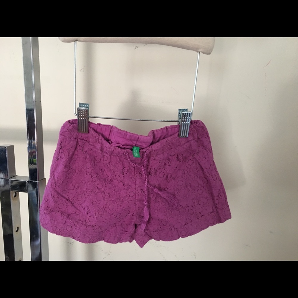 Benetton short. Size 5